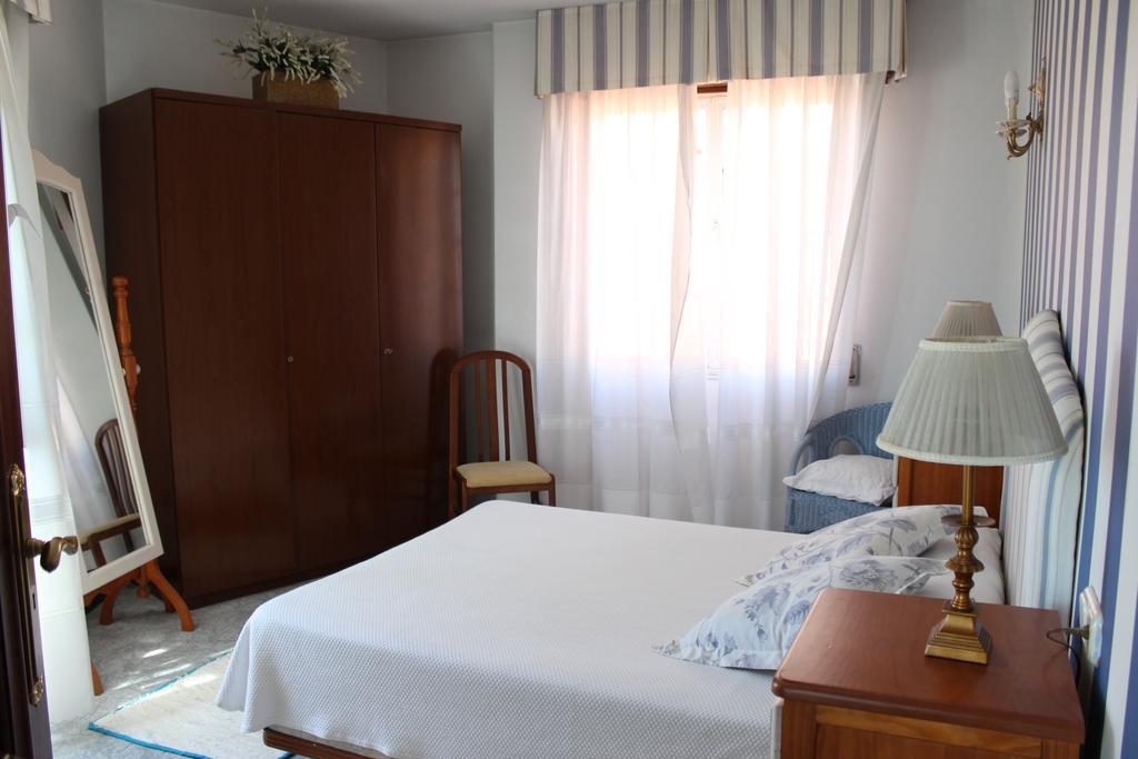 A Traina Hotel Камбадос Стая снимка