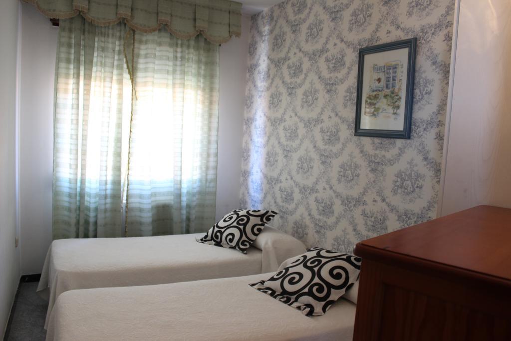 A Traina Hotel Камбадос Стая снимка
